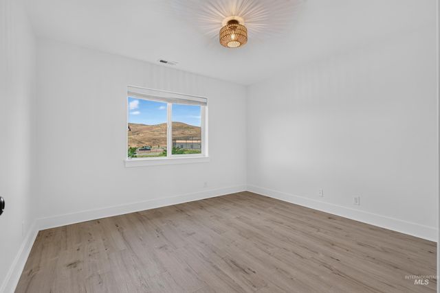 19135 N Glenisla, Boise, ID 83714