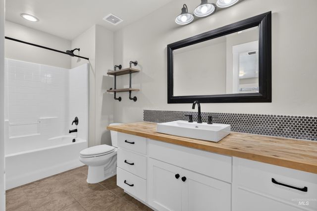 19135 N Glenisla, Boise, ID 83714