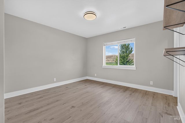 19135 N Glenisla, Boise, ID 83714