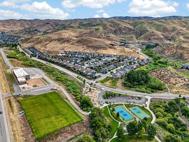19135 N Glenisla, Boise, ID 83714