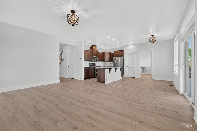 19135 N Glenisla, Boise, ID 83714