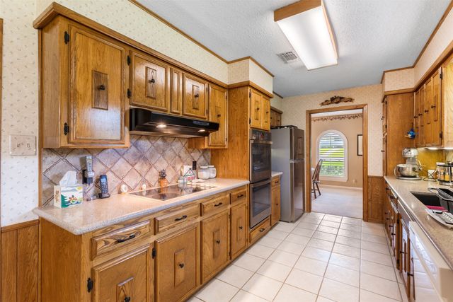 804 Holland Drive, Denison, TX 75020