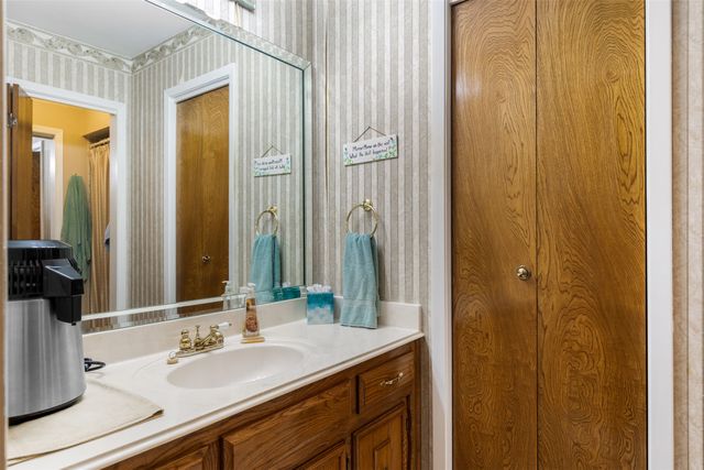 804 Holland Drive, Denison, TX 75020