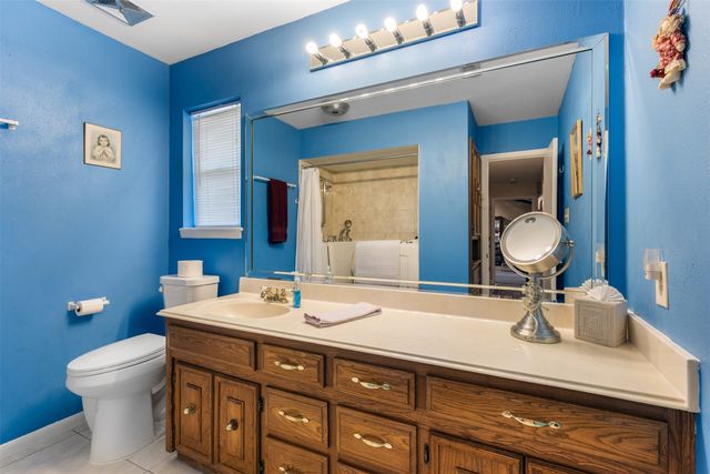 804 Holland Drive, Denison, TX 75020