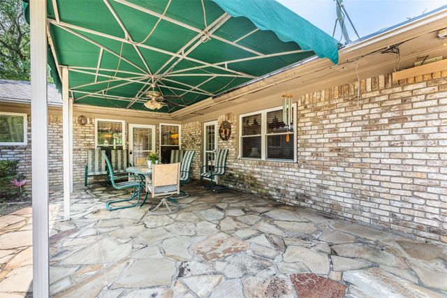 804 Holland Drive, Denison, TX 75020