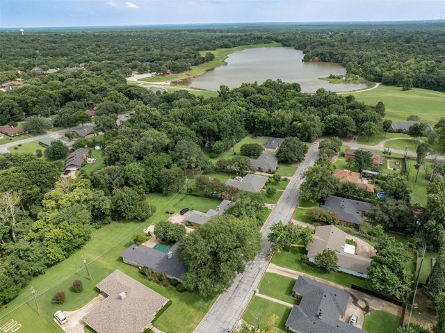 804 Holland Drive, Denison, TX 75020
