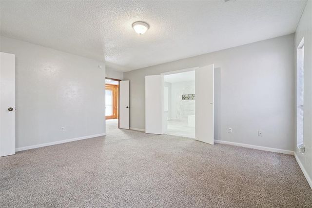 9125 NW 99th Place, Yukon, OK 73099