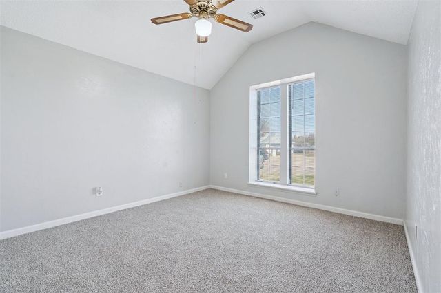 9125 NW 99th Place, Yukon, OK 73099