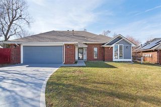 9125 NW 99th Place, Yukon, OK 73099