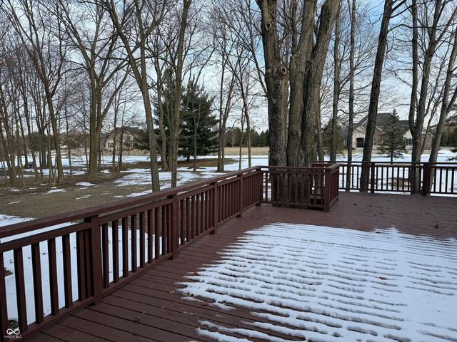 8660 Hunt Club Road, Zionsville, IN 46077