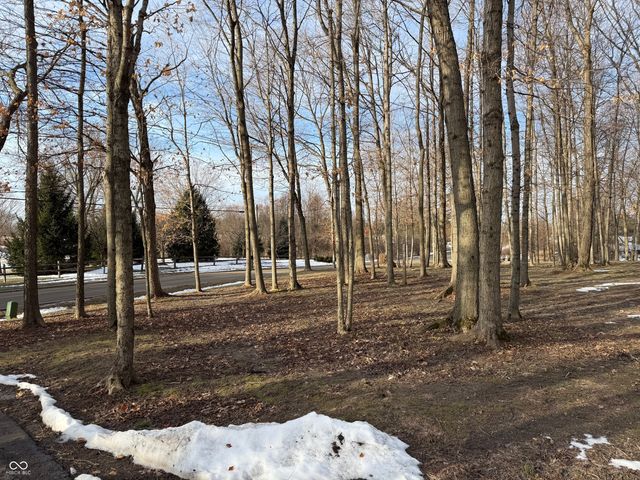 8660 Hunt Club Road, Zionsville, IN 46077