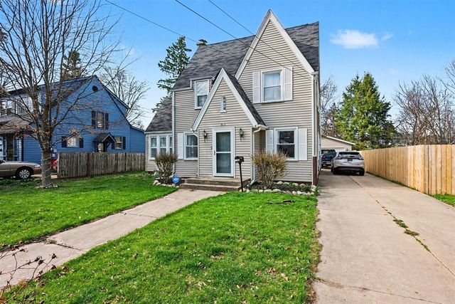 1103 Vassar Drive, Kalamazoo, MI 49001