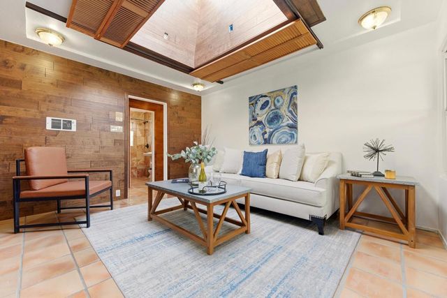 962 Hanover Street, San Diego, CA 92114