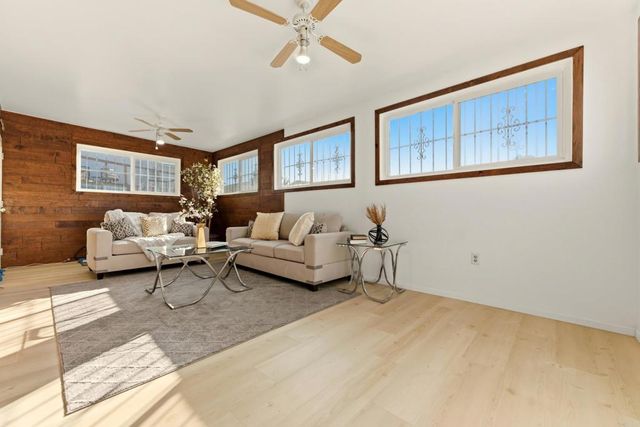 962 Hanover Street, San Diego, CA 92114