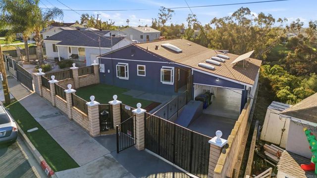 962 Hanover Street, San Diego, CA 92114