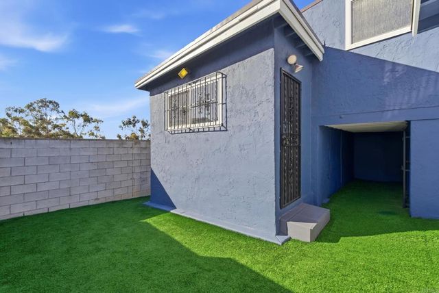 962 Hanover Street, San Diego, CA 92114