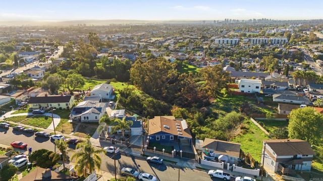 962 Hanover Street, San Diego, CA 92114