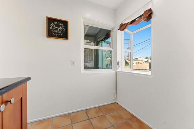 962 Hanover Street, San Diego, CA 92114