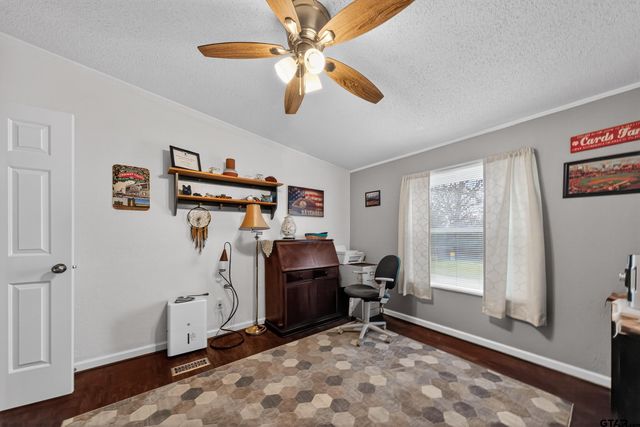 14560 Persimmon Creek Drive, Chandler, TX 75758