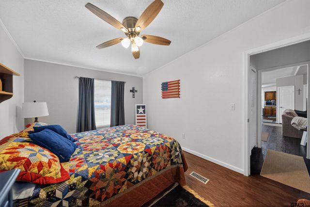 14560 Persimmon Creek Drive, Chandler, TX 75758