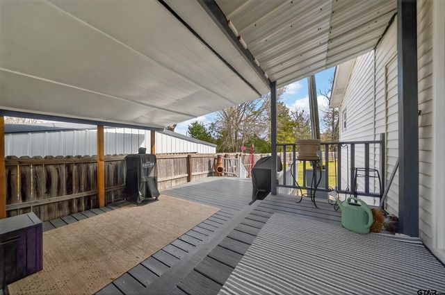 14560 Persimmon Creek Drive, Chandler, TX 75758