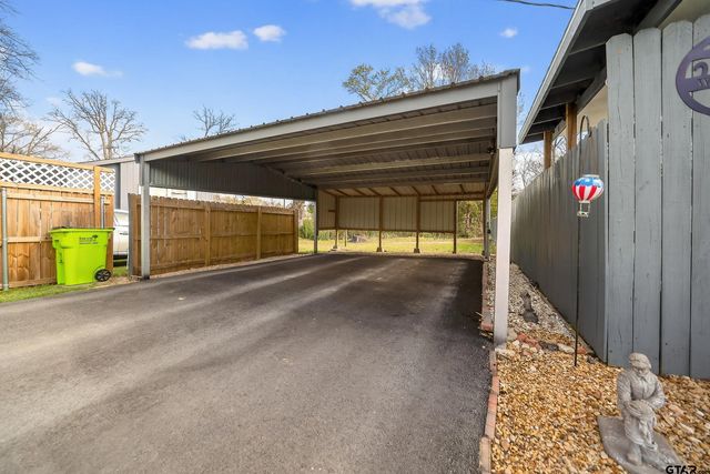 14560 Persimmon Creek Drive, Chandler, TX 75758