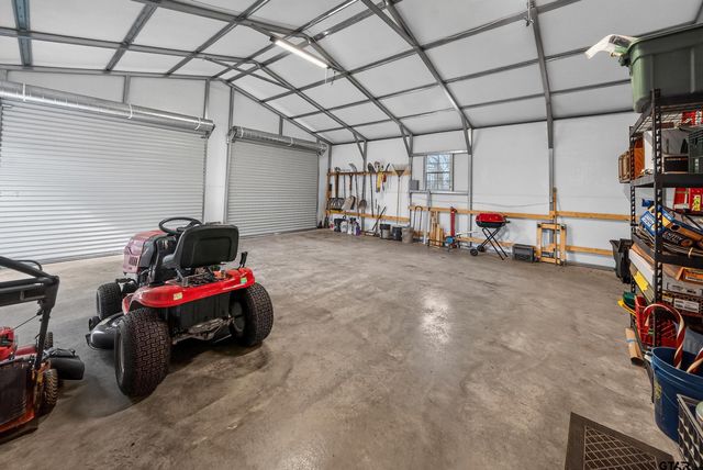 14560 Persimmon Creek Drive, Chandler, TX 75758