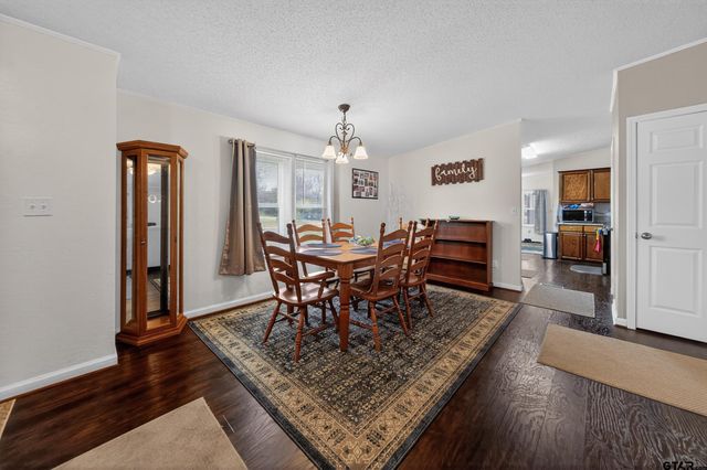 14560 Persimmon Creek Drive, Chandler, TX 75758