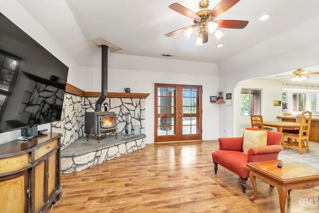 13830 Eberle Road, Bakersfield, CA 93313