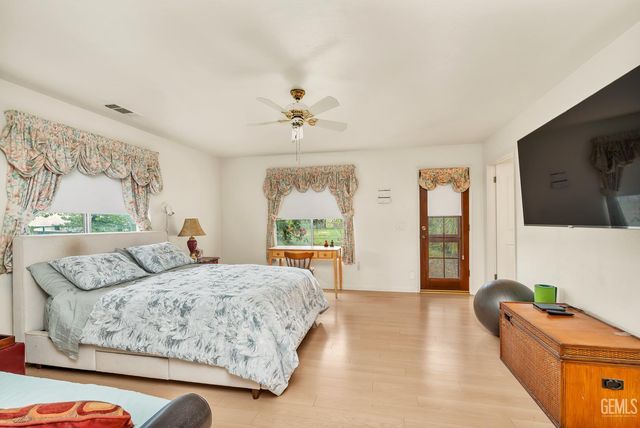 13830 Eberle Road, Bakersfield, CA 93313