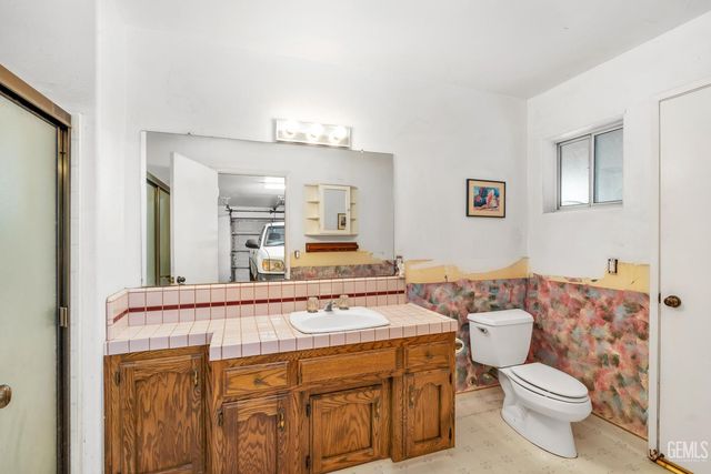 13830 Eberle Road, Bakersfield, CA 93313