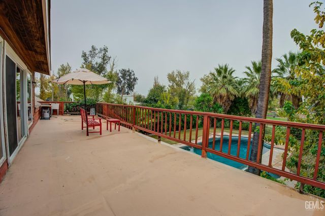 13830 Eberle Road, Bakersfield, CA 93313