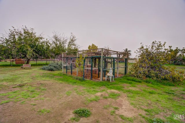 13830 Eberle Road, Bakersfield, CA 93313