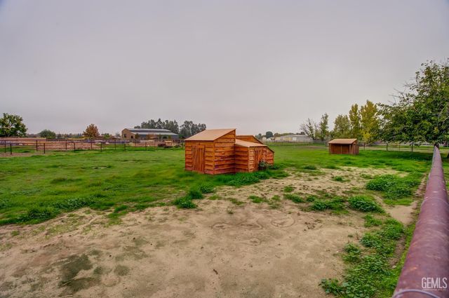 13830 Eberle Road, Bakersfield, CA 93313