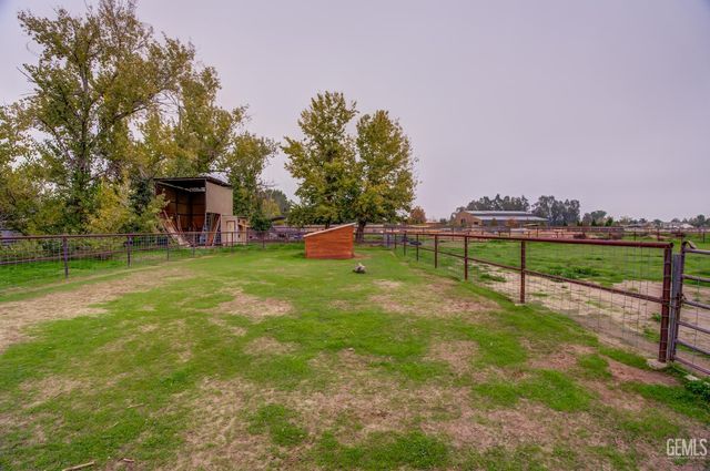 13830 Eberle Road, Bakersfield, CA 93313