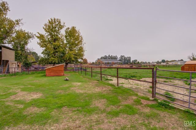 13830 Eberle Road, Bakersfield, CA 93313