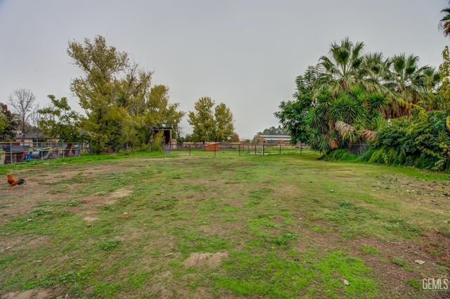 13830 Eberle Road, Bakersfield, CA 93313