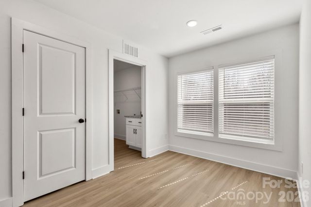 119 Indian Wells Court, Harmony, NC 28634