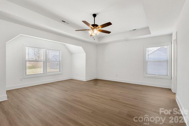 119 Indian Wells Court, Harmony, NC 28634