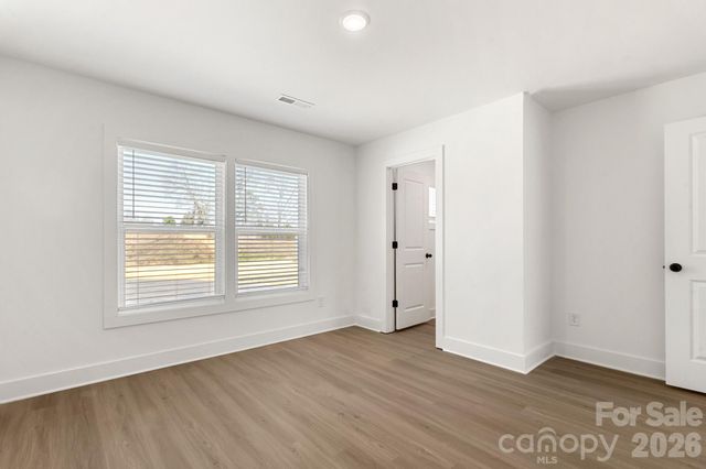 119 Indian Wells Court, Harmony, NC 28634