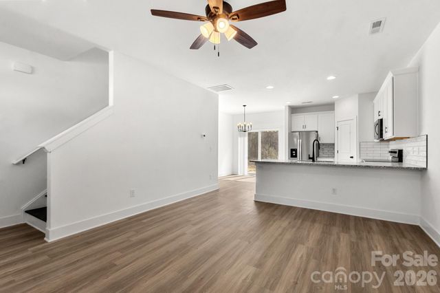 119 Indian Wells Court, Harmony, NC 28634