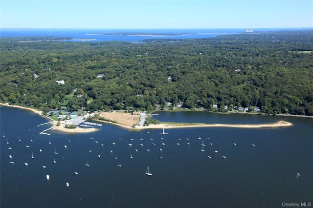 2 Saint Marks Place, Cold Spring Harbor, NY 11724