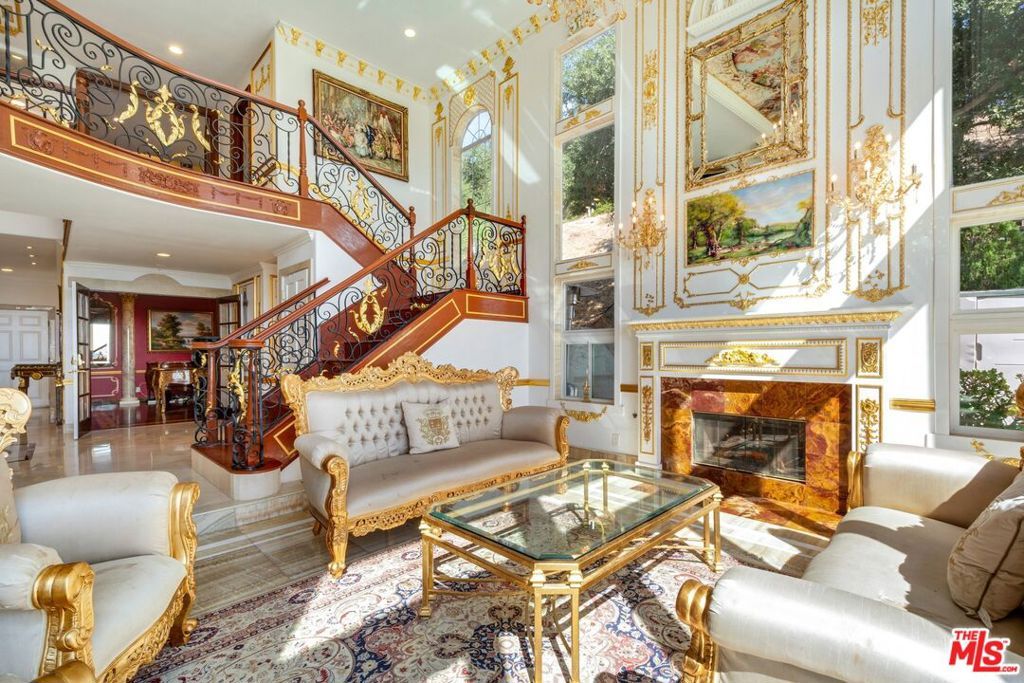 Image 11 of property listing at 21128 Bellini Drive, Topanga, CA 90290