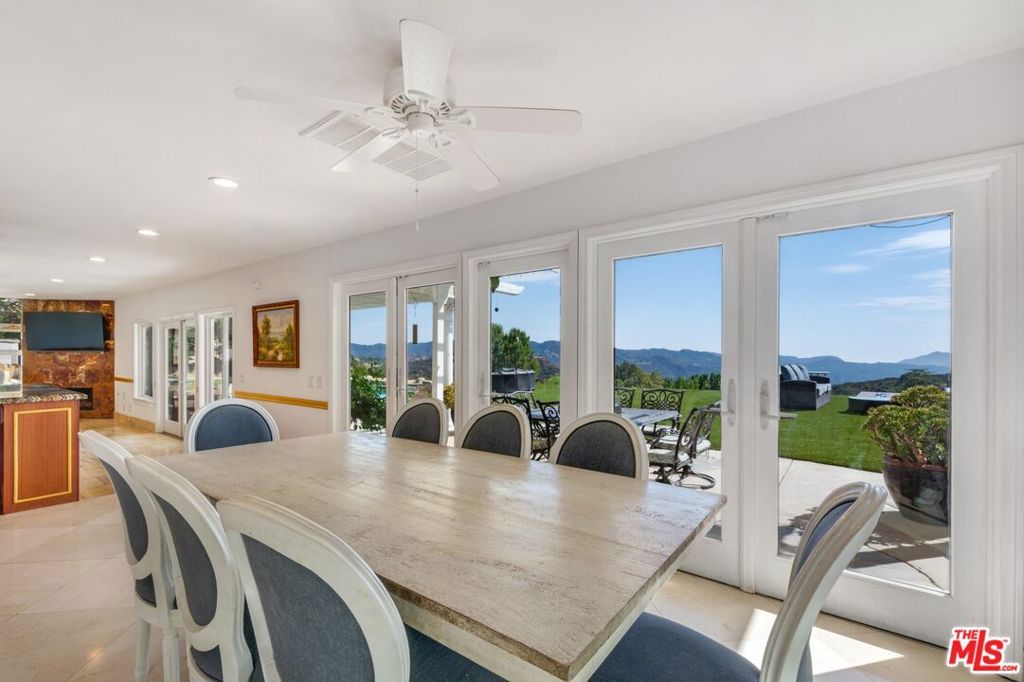 Image 20 of property listing at 21128 Bellini Drive, Topanga, CA 90290