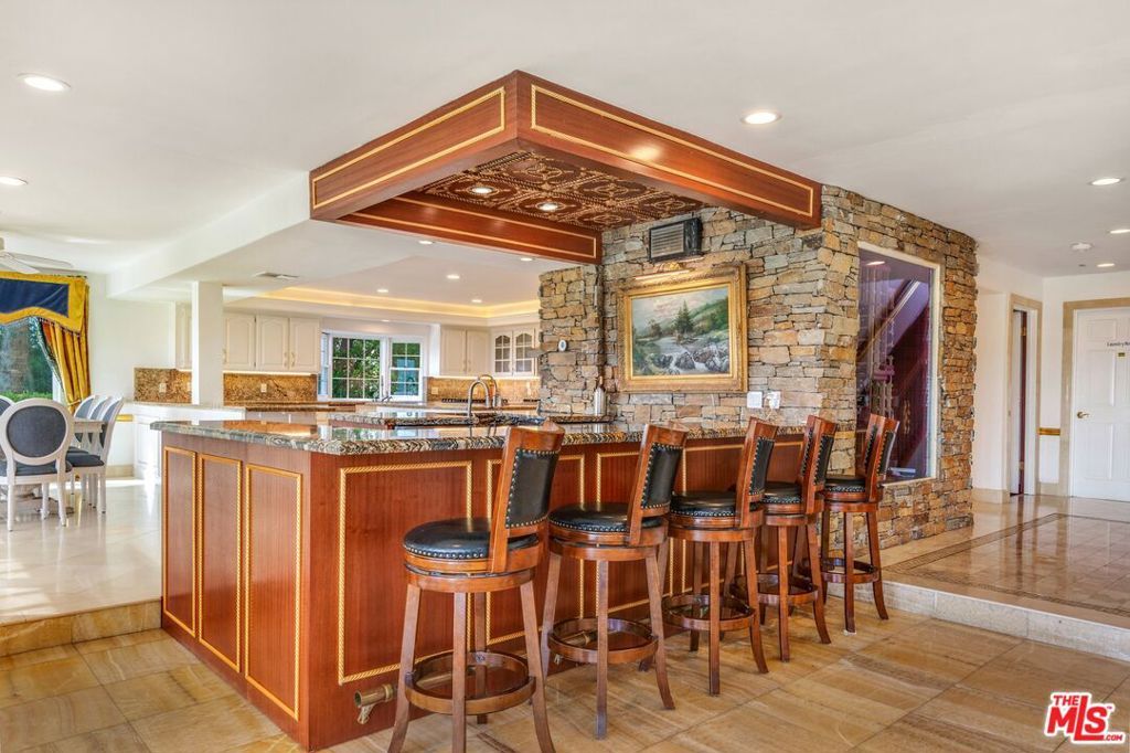 Image 23 of property listing at 21128 Bellini Drive, Topanga, CA 90290