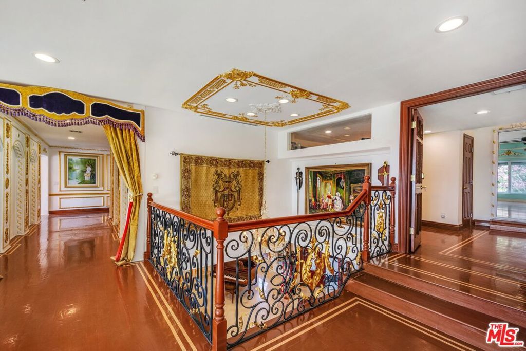 Image 32 of property listing at 21128 Bellini Drive, Topanga, CA 90290