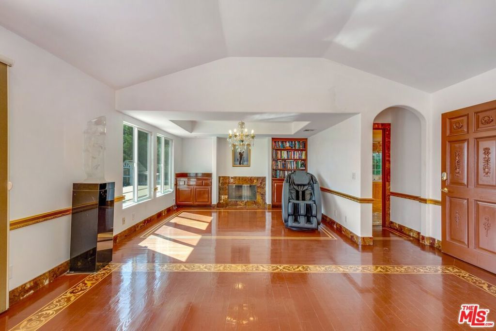 Image 39 of property listing at 21128 Bellini Drive, Topanga, CA 90290