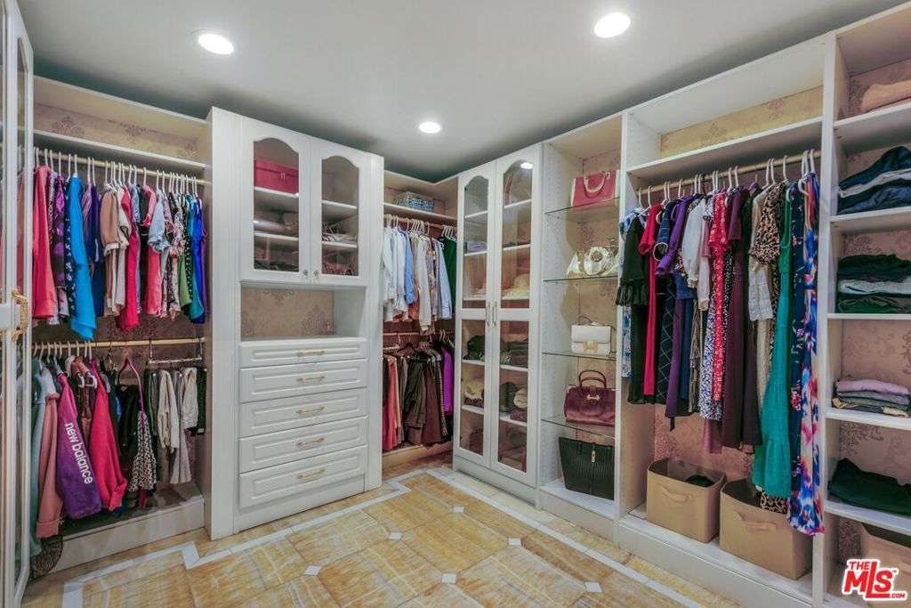 Image 54 of property listing at 21128 Bellini Drive, Topanga, CA 90290