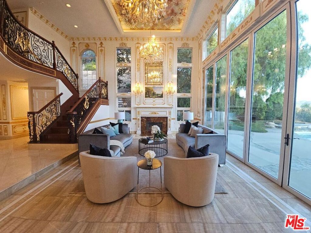 Image 6 of property listing at 21128 Bellini Drive, Topanga, CA 90290