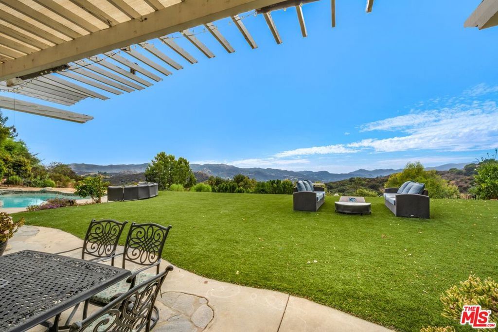 Image 66 of property listing at 21128 Bellini Drive, Topanga, CA 90290